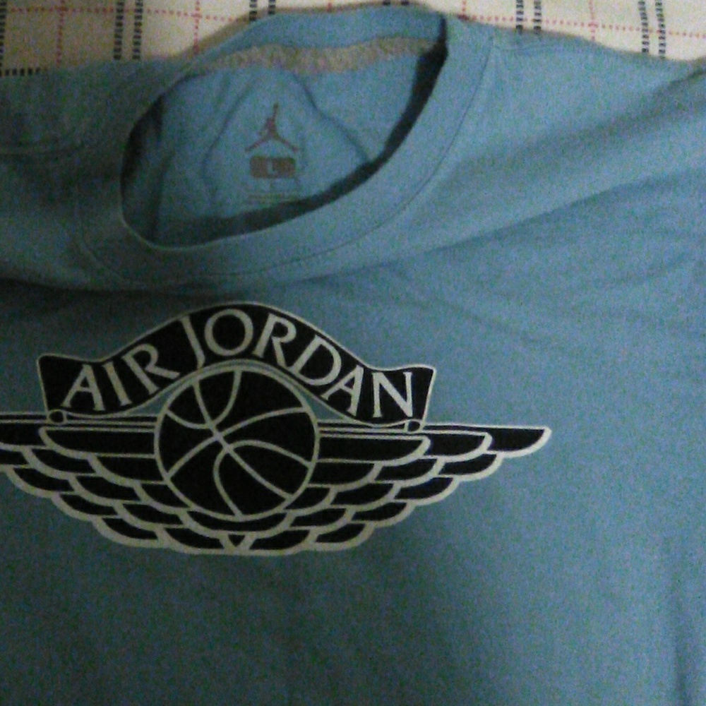 Clothes - Picture 3 of 3